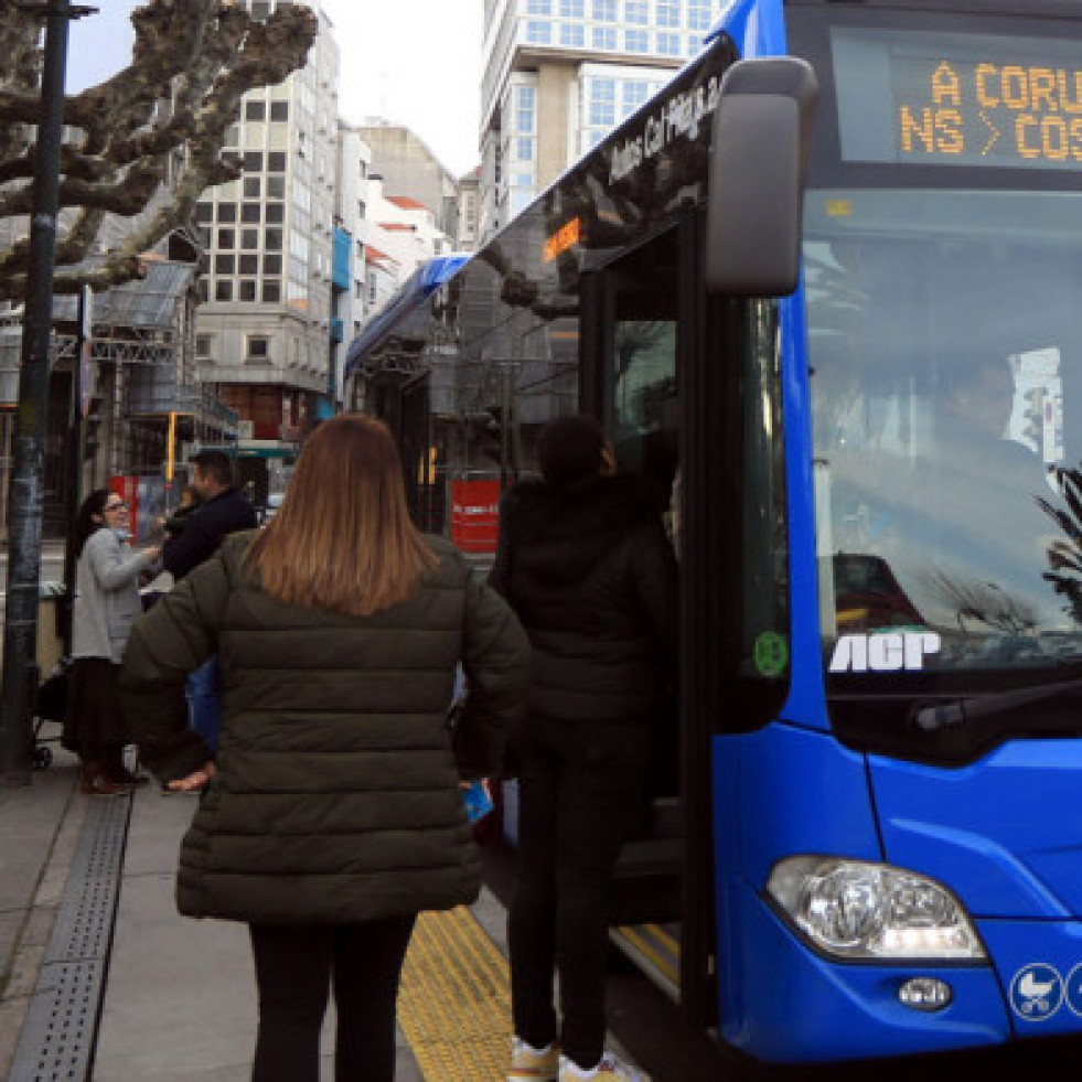 Desconvocada la huelga de autobuses de este lunes 9