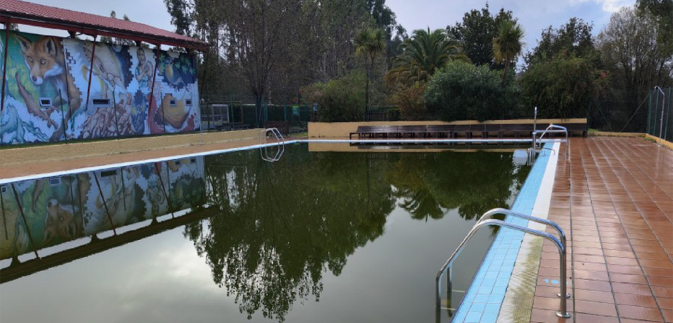 San Sadurniño licita las obras de reparación de la piscina municipal por 64.083 euros