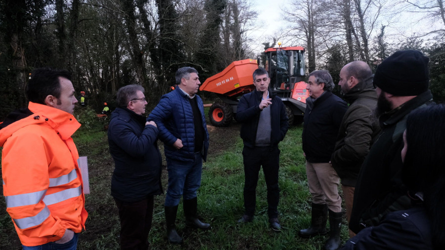 Labores de la Xunta en un tramo con riesgo potencial de inundación del Belelle