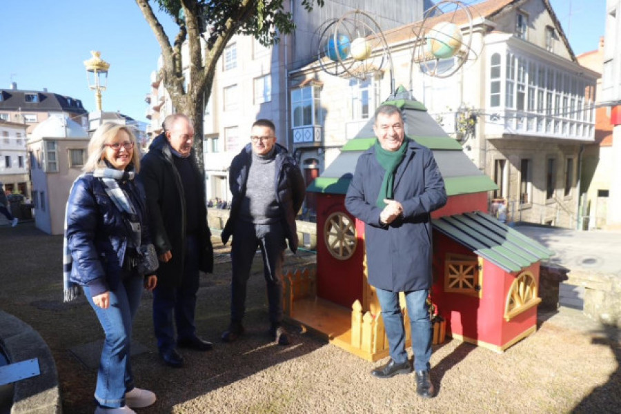 La Xunta ensalza las Aldeas de Nadal y los escaparates mágicos de Lalín para impulsar el comercio local