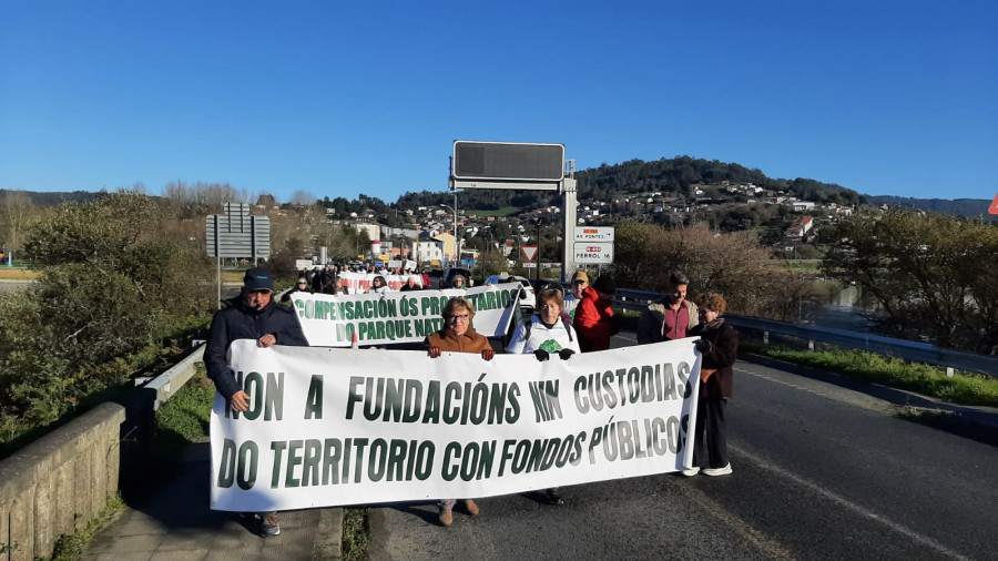 Los propietario de terrenos en las Fragas do Eume vuelven a tomar las calles de Pontedeume