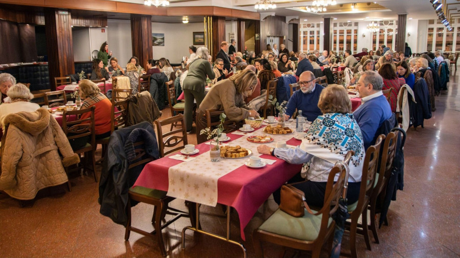 Éxito del café solidario de la hermandad del Santo Entierro recaudando 3.157 euros