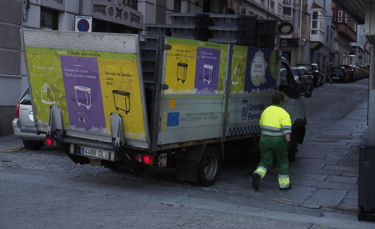 El Concello garantiza las subidas salariales del servicio de limpieza hasta la nueva adjudicación