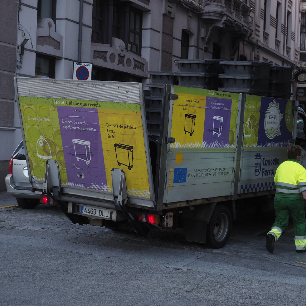 El Concello garantiza las subidas salariales del servicio de limpieza hasta la nueva adjudicación