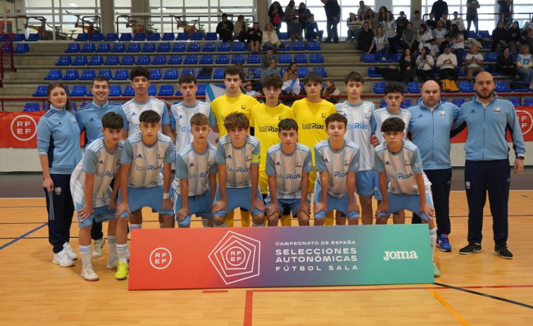 La selección sub 16 de ferrolanos y pontés, apeada en los penaltis por Aragón