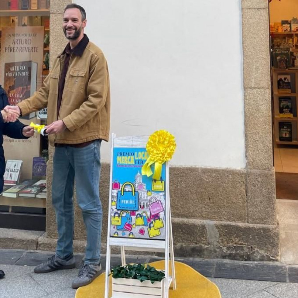 La Central Librera, premiada por su larga trayectoria en Ferrol