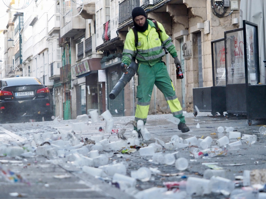 La plantilla de Urbaser desconvoca la huelga de recogida de basura prevista partir  el día 2