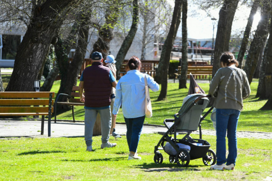 La Xunta amplía el crédito del Bono Concilia Familia para llegar a 14.800 familias