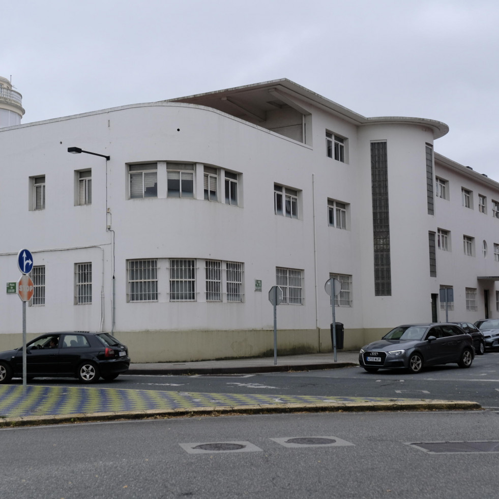 El PSOE critica que Ferrol se quede de última en el proyecto de las baterías de la costa