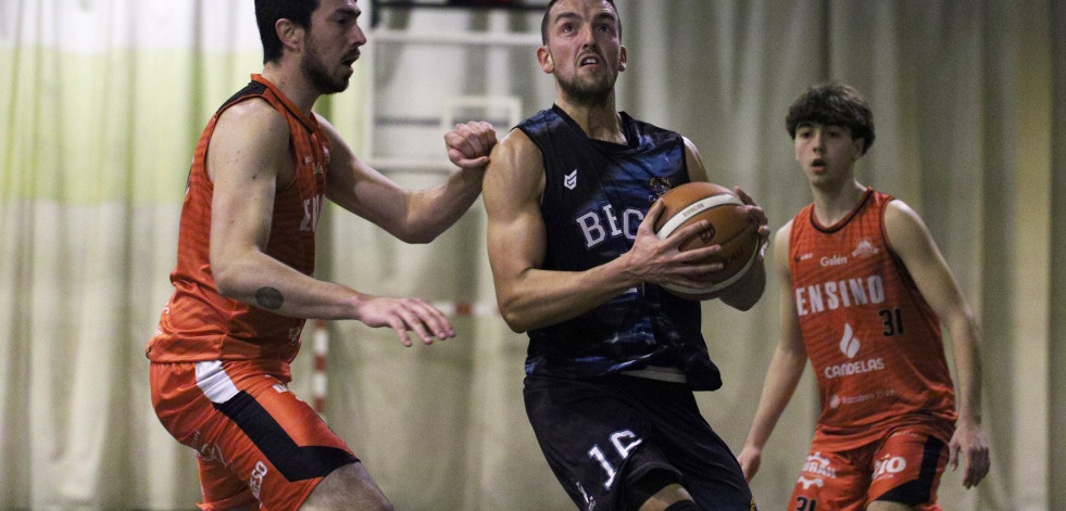 El Costa Ártabra masculino sucumbe ante el Institutos de Compostela