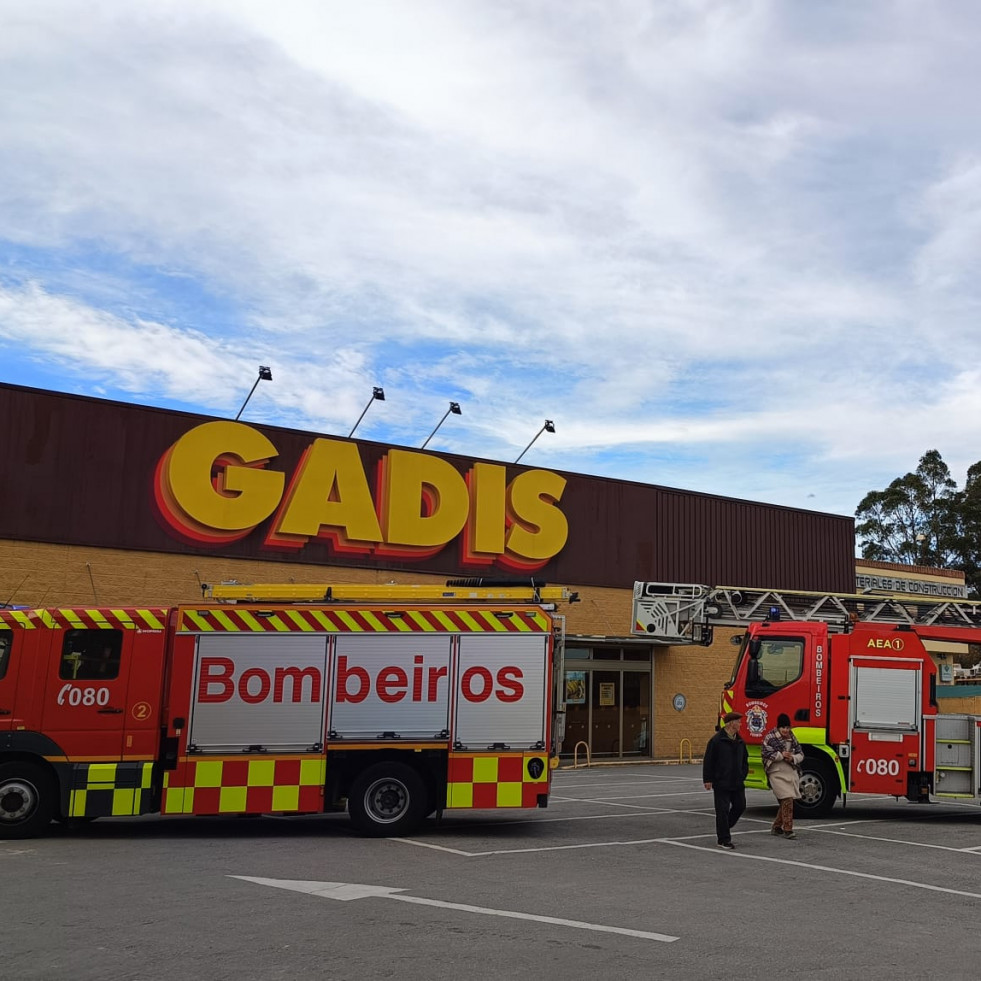 Desalojado el Gadis de Catabois por un conato de incendio eléctrico