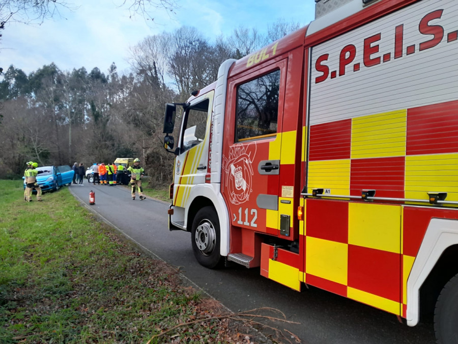 Una persona herida en un accidente en la parroquia naronesa de Doso