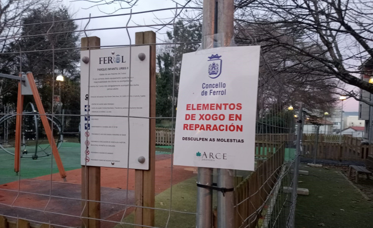 El Concello inicia la renovación de los parques infantiles de Urbis