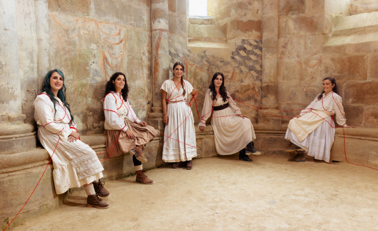 A banda da Loba pon os afectos no centro do seu novo disco “Lovismo”