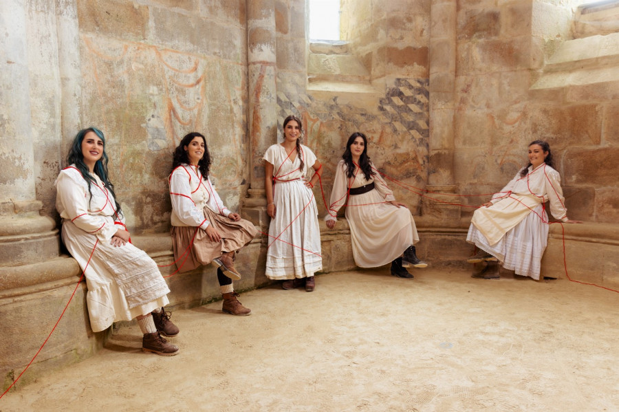 A banda da Loba pon os afectos no centro do seu novo disco “Lovismo”