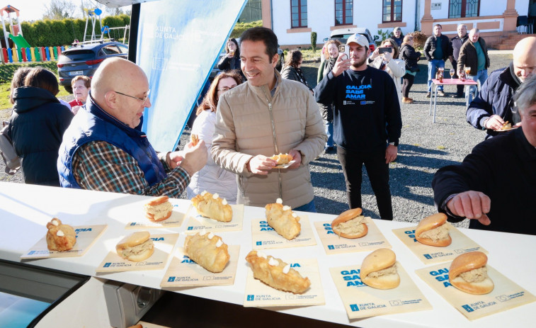 La campaña Galicia Sabe Amar recala en Mañón con la presencia del conselleiro do Mar