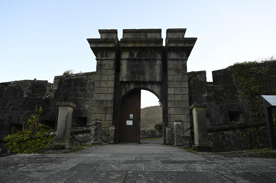 Avanza la renovación del sistema eléctrico del castillo de San Felipe