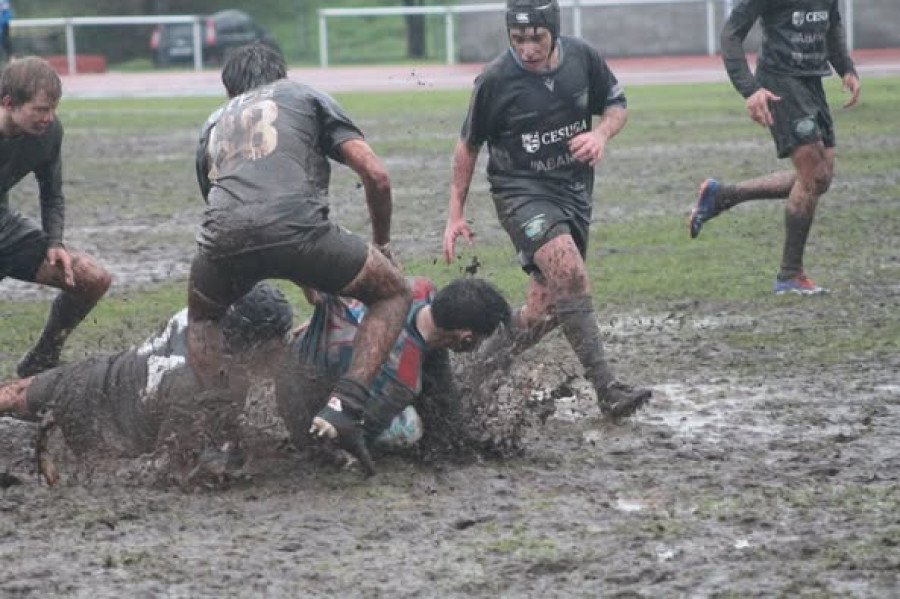 El Club Rugby Ferrol denuncia el mal estado del campo de A Malata