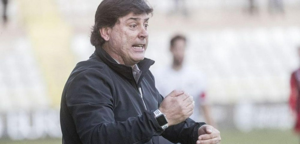 El Racing confirma a Alejandro Menéndez como nuevo entrenador y a Salvachúa como segundo