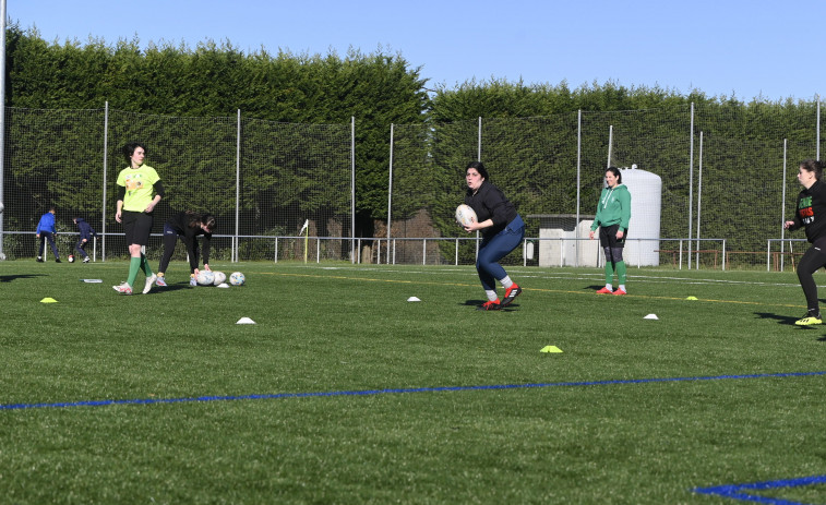 La sesión de entrenamiento de rugby femenino fue un auténtico éxito