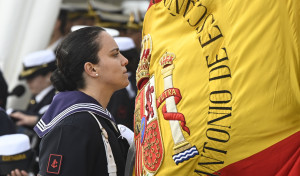 Jura de bandera en la Esengra en una jornada ventosa y desapacible