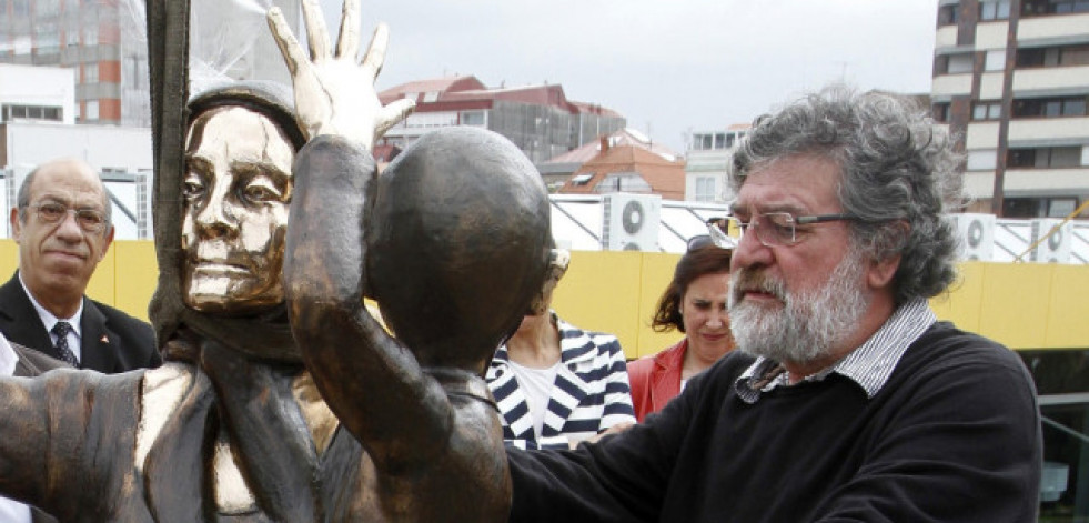 Fallece el escultor arousano César Lombera, autor de la estatua “Marqués de la ensenada” en Ferrol