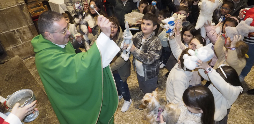 Bendición de mascotas en Ares (Jorge Meis) (41)