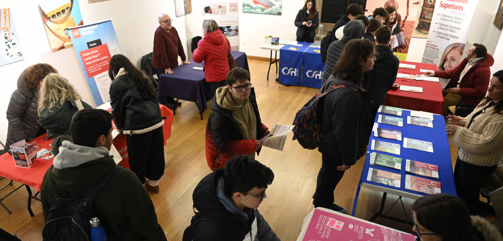 La II Feira de Universidades de Pontedeume cierra esta edición con balance positivo