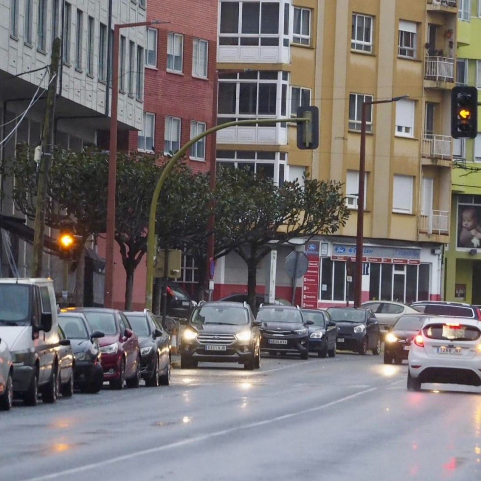 Los semáforos en ámbar: el quebradero de cabeza de los vecinos de Fene