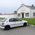 Coche abandonado Neda Daniel Alexandre