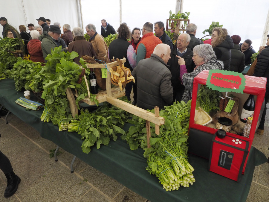 La Feira do Grelo de As Pontes subirá al escenario a la gallega Uxía y la lusa Celina da Piedade