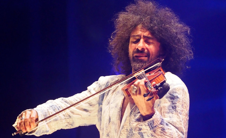 Ferrol vuelve a caer rendido al violín de Ara Malikian