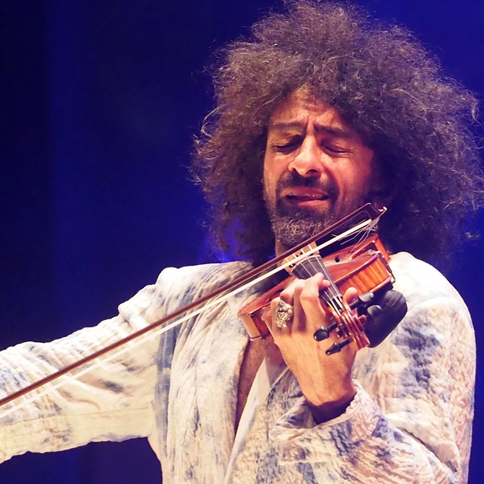 Ferrol vuelve a caer rendido al violín de Ara Malikian