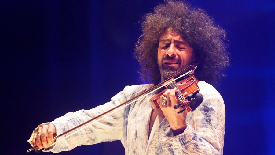 Ferrol vuelve a caer rendido al violín de Ara Malikian