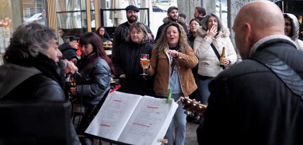 Fiesta por el octavo cumpleaños de Bocelli, en el barrio de Caranza