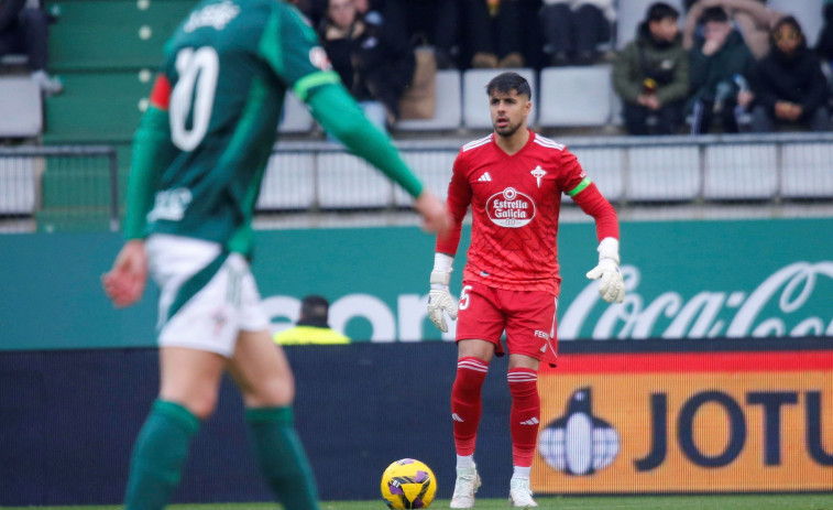 Jesús Ruiz vuela en un Racing de Ferrol que se hunde