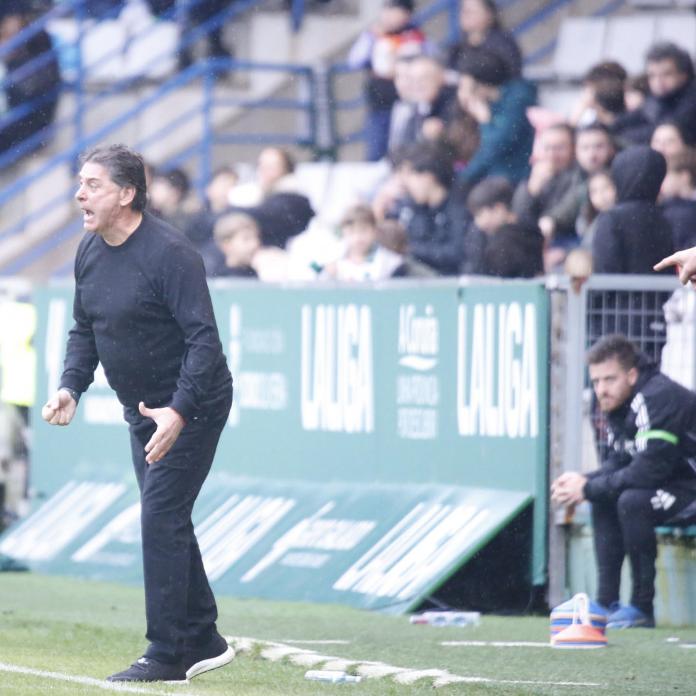 Alejando Menéndez, técnico del Racing de Ferrol: “No nos podemos quedar en la primera zancadilla”