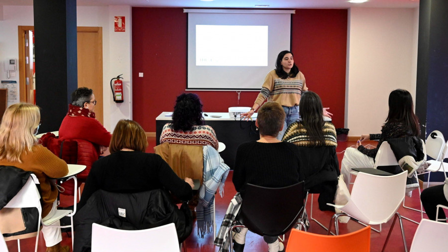 Ortigueira impulsa la Escola de Familias para ayudar a los progenitores en la educación