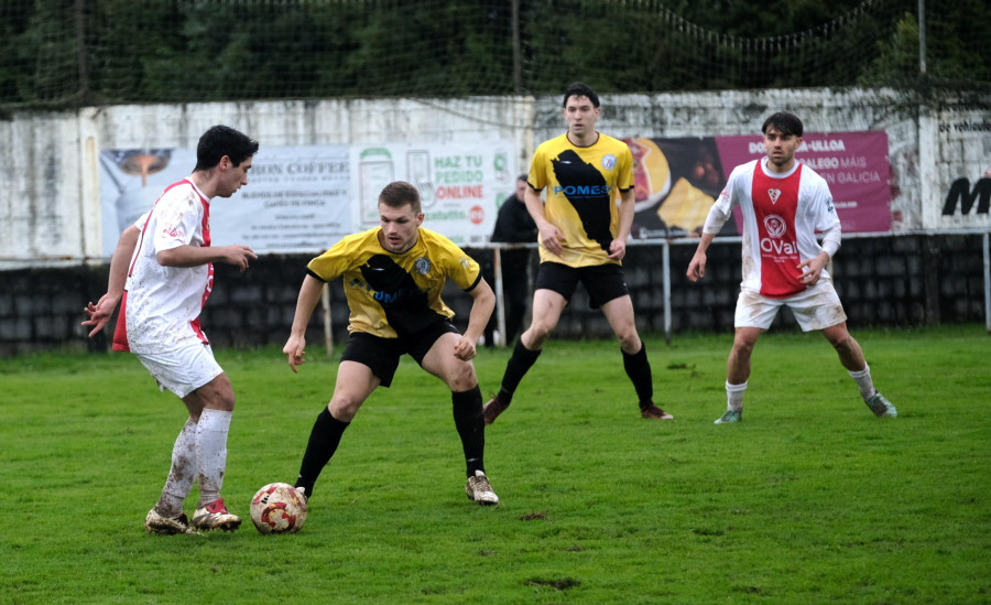 O Val se lleva la victoria ante el Miño en un derbi marcado por la polémica