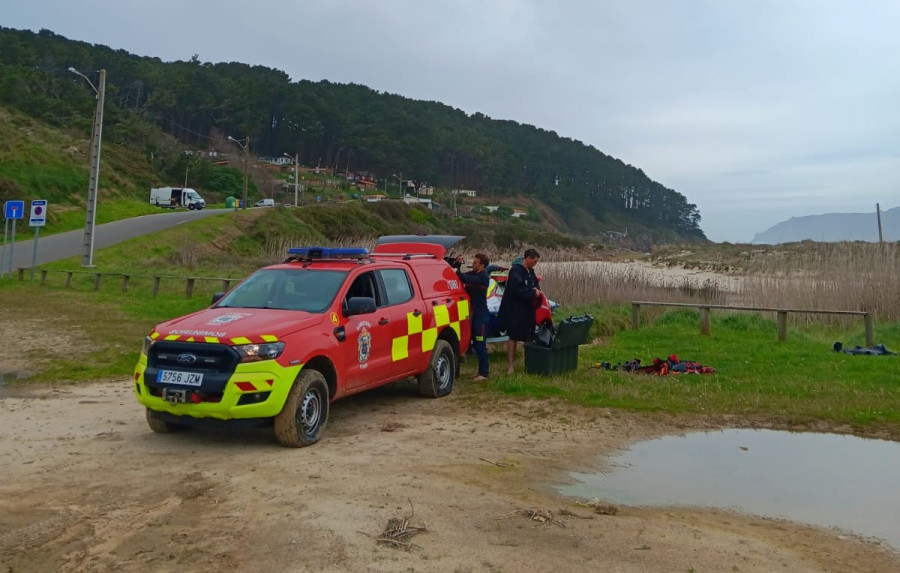 Rescatado un surfista arrastrado por la marea en San Xurxo