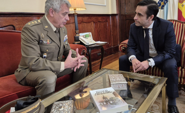 El alcalde mantuvo un encuentro con el nuevo director el Archivo Militar de Ferrol