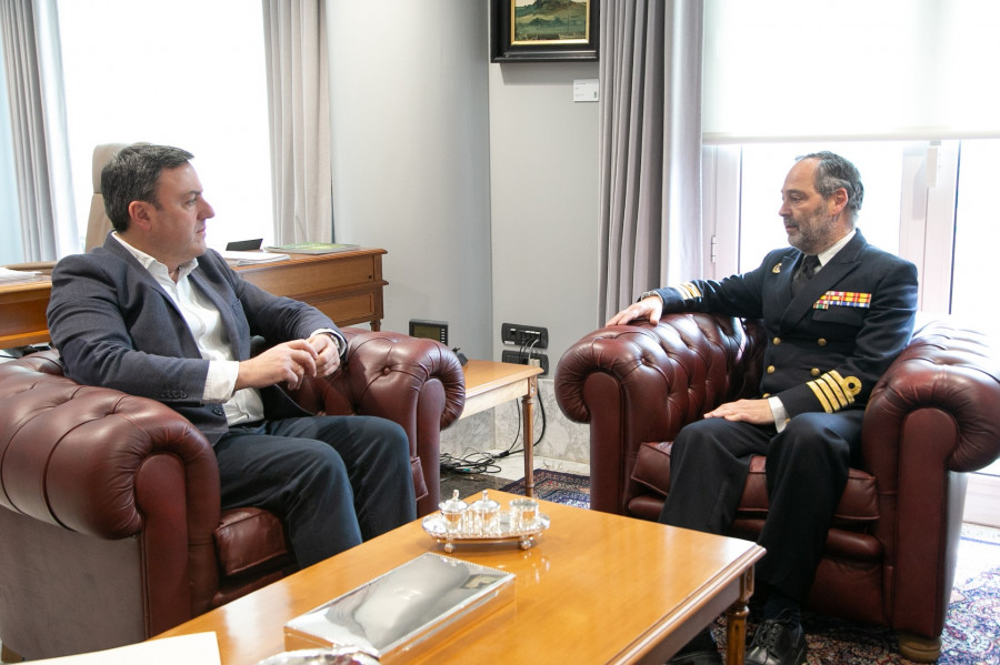 Visita institucional del delegado de Defensa, el ferrolano Jesús Ángel Paz, a la Diputación