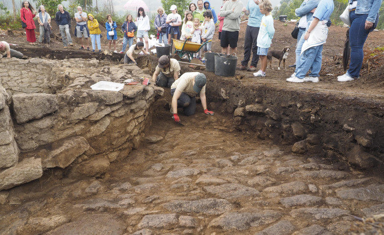 Charla sobre los hallazgos en las excavaciones del castro de Esmelle, en Ferrol