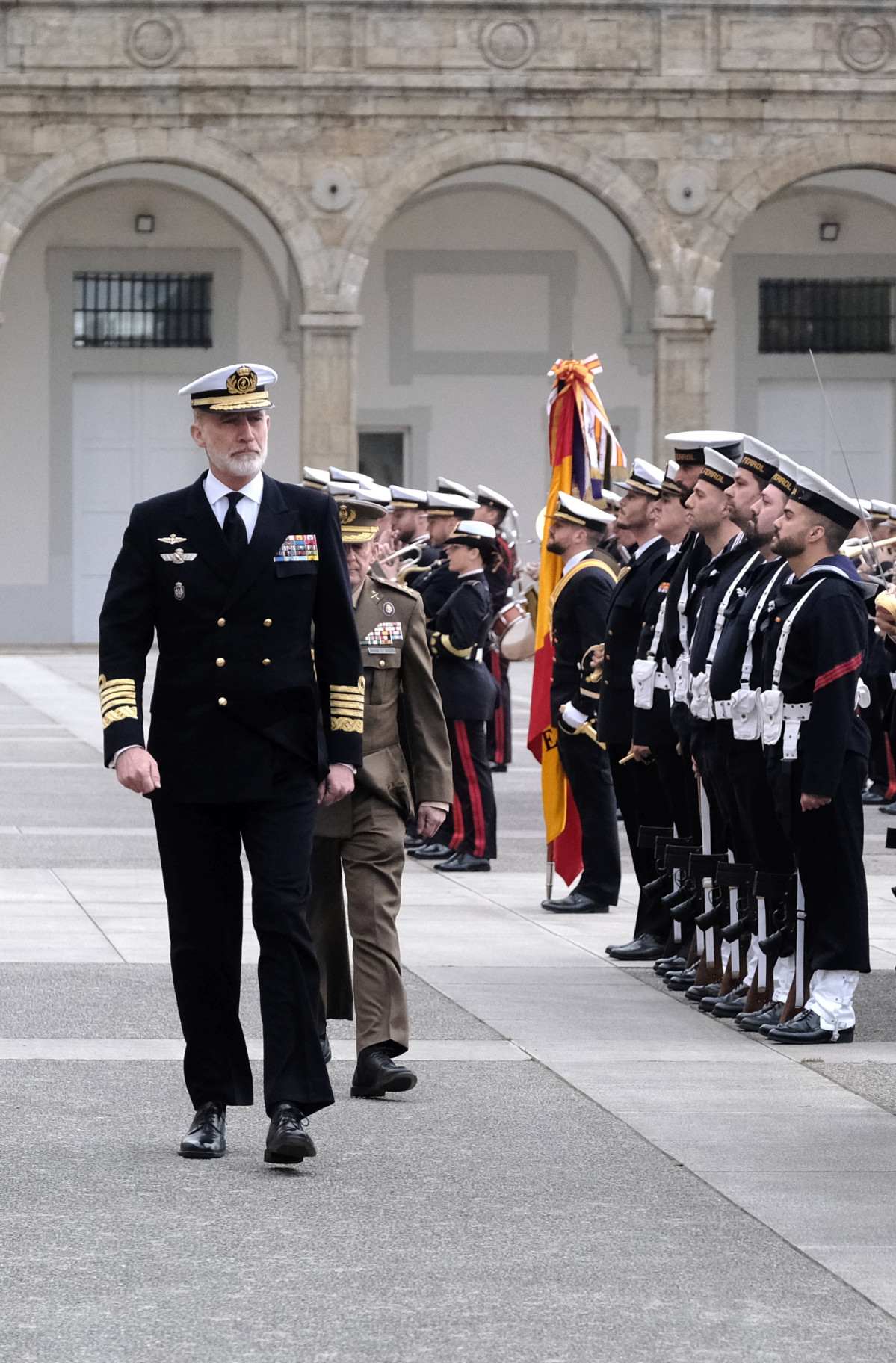 Felipe VI en el Arsenal027