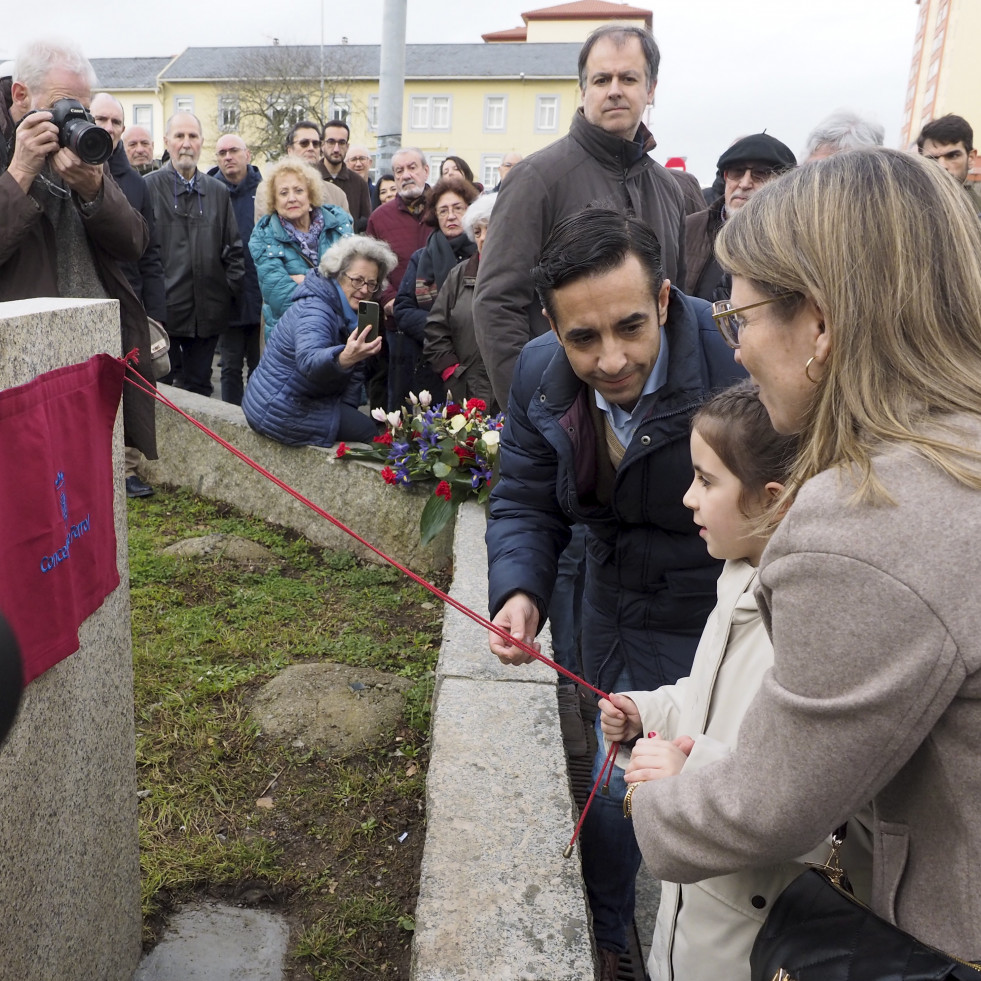 Descubrimento de la placa Avenida do Mar Rafael Pillado (Jorge Meis) (18)