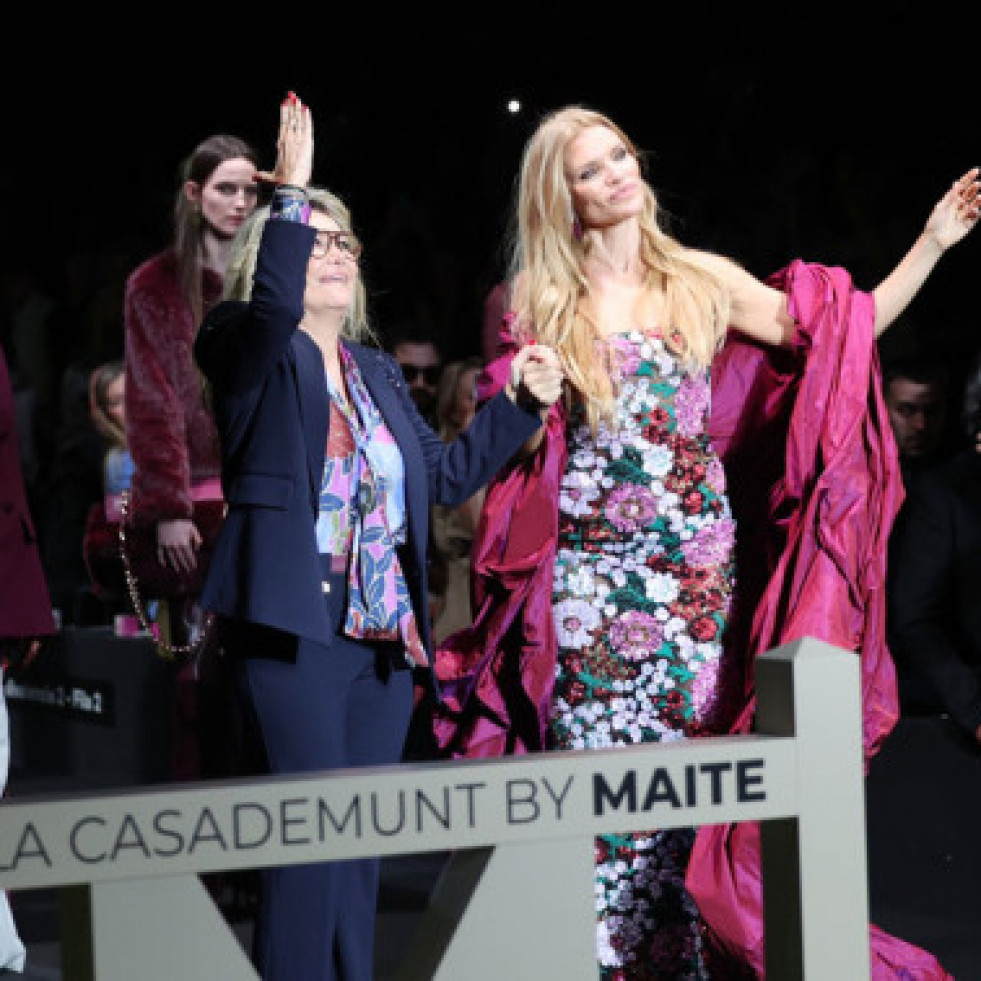 Esther Cañadas y Ella Travolta, protagonistas del desfile de Lola Casademunt