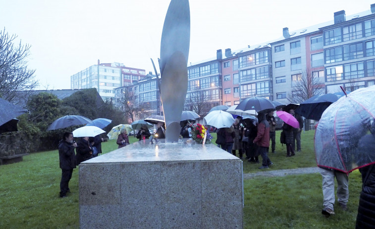 El monumento a las víctimas del franquismo de Ferrol cumple un año