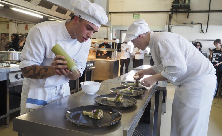 La crème de la crème del futuro de la hostelería se dio cita en Pontedeume en el Concurso de Cociña e Coctelaría