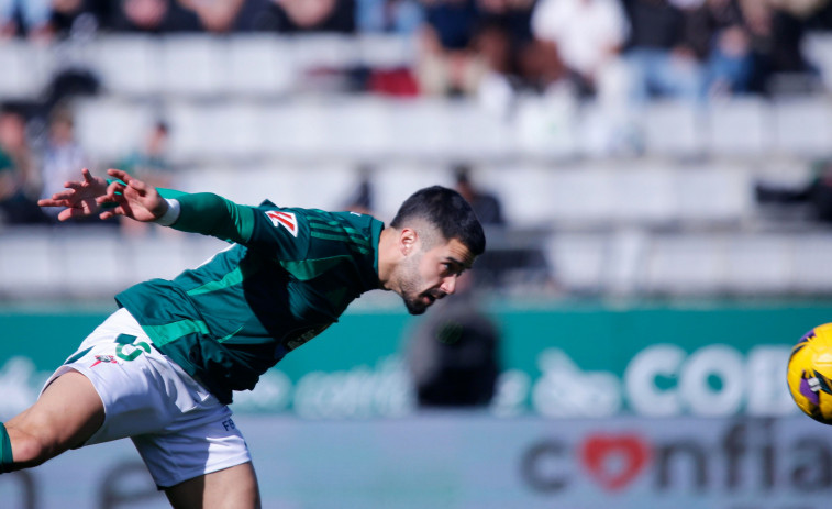 Prueba de flotabilidad para el Racing de Ferrol