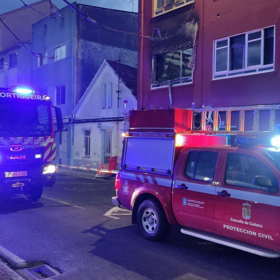 Una persona herida en el incendio de una vivienda de Cedeira